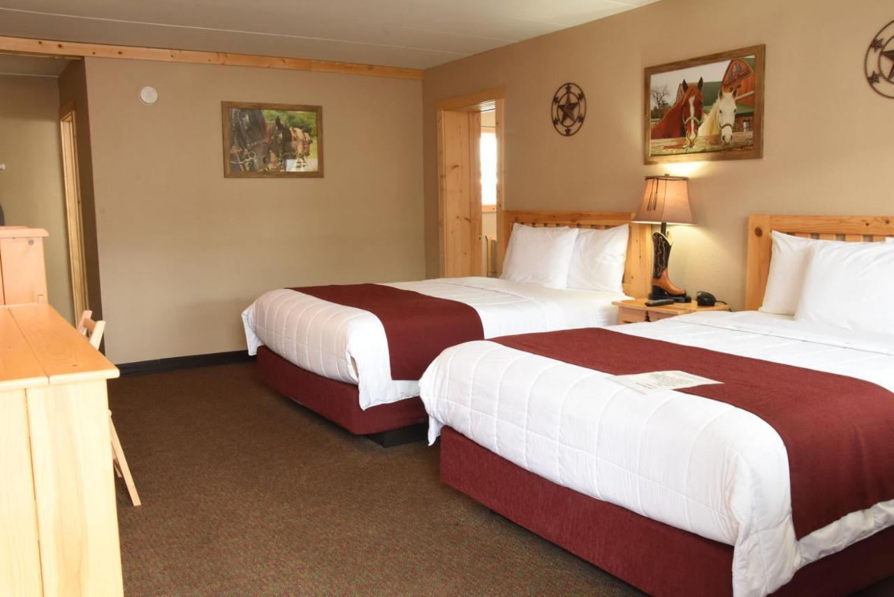 ויסקונסין דלס Woodside Dells Hotel & Suites מראה חיצוני תמונה