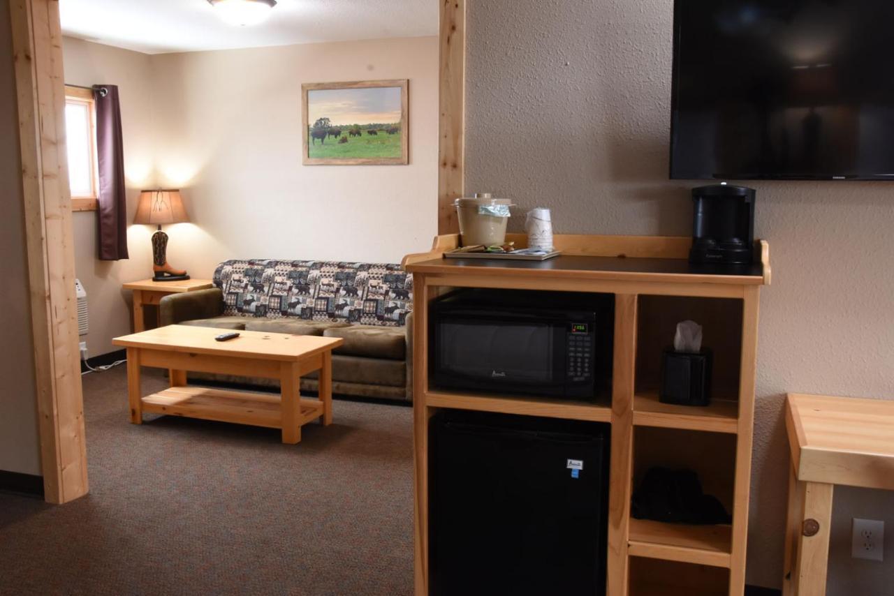 ויסקונסין דלס Woodside Dells Hotel & Suites מראה חיצוני תמונה