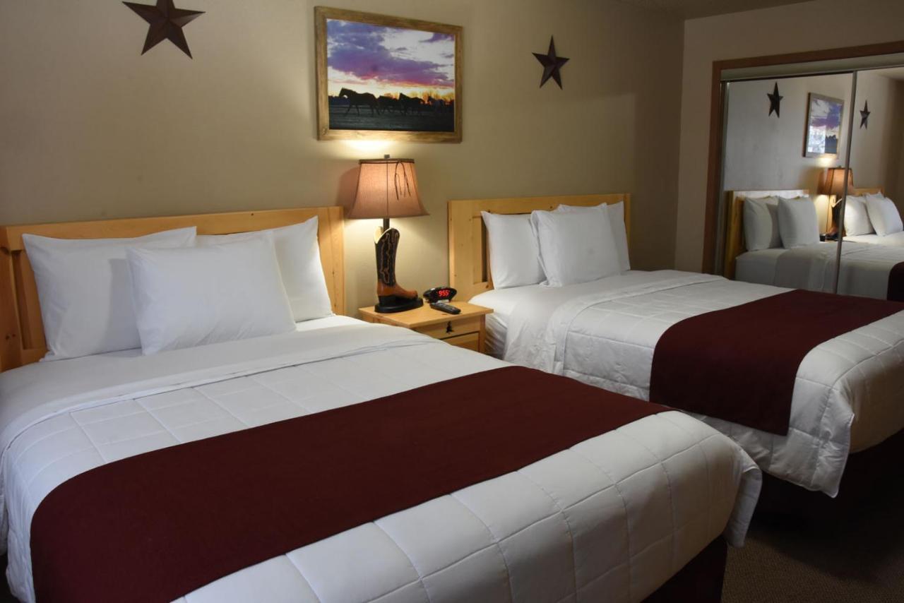 ויסקונסין דלס Woodside Dells Hotel & Suites מראה חיצוני תמונה