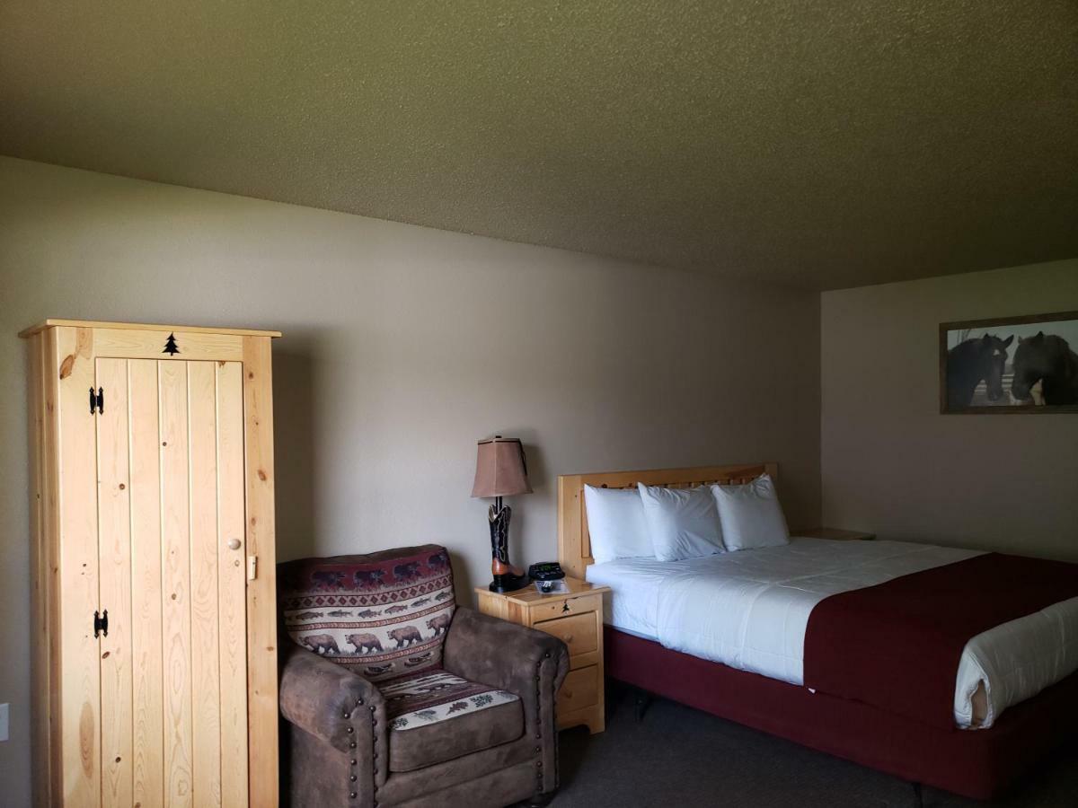 ויסקונסין דלס Woodside Dells Hotel & Suites מראה חיצוני תמונה