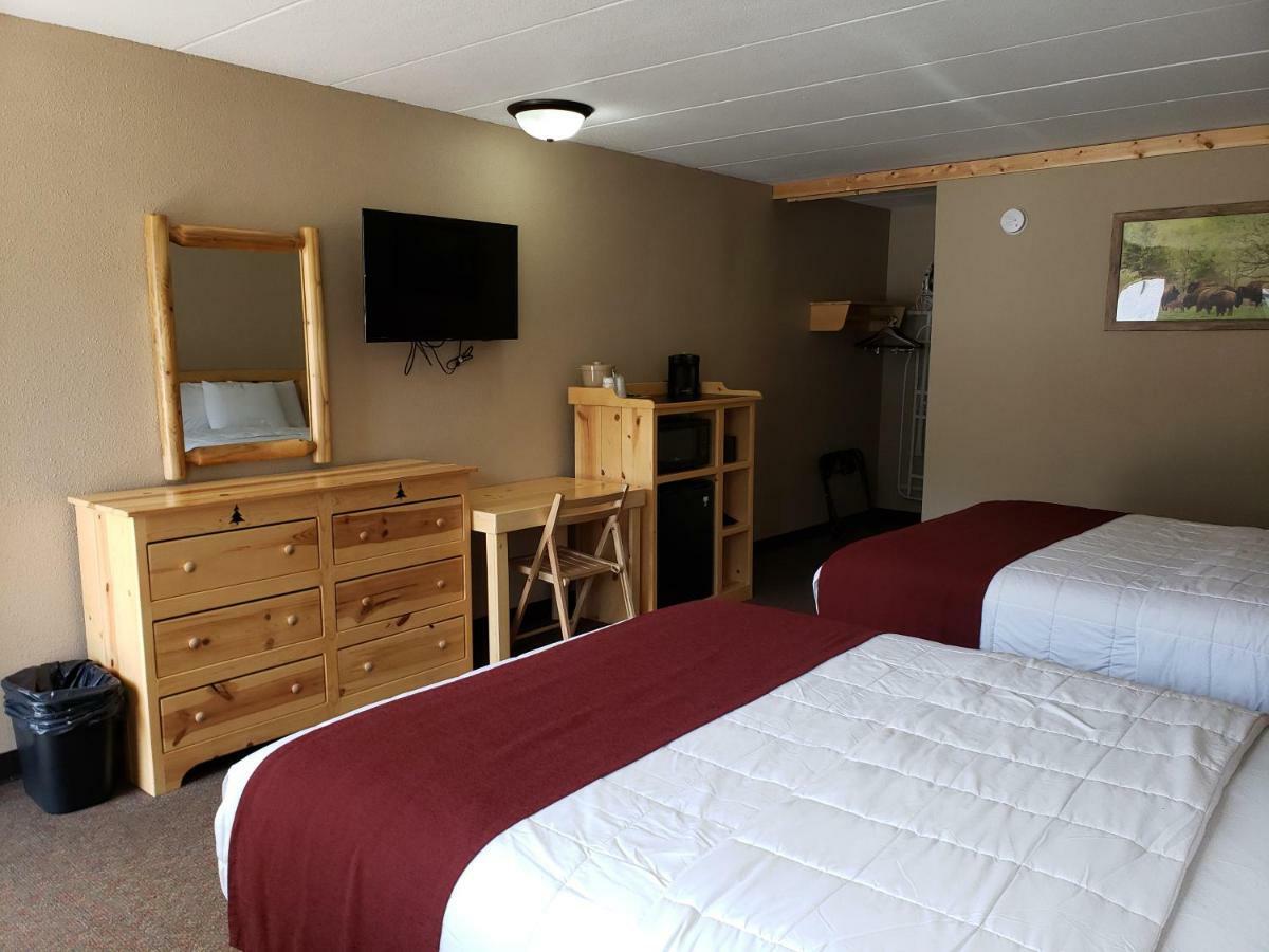 ויסקונסין דלס Woodside Dells Hotel & Suites מראה חיצוני תמונה