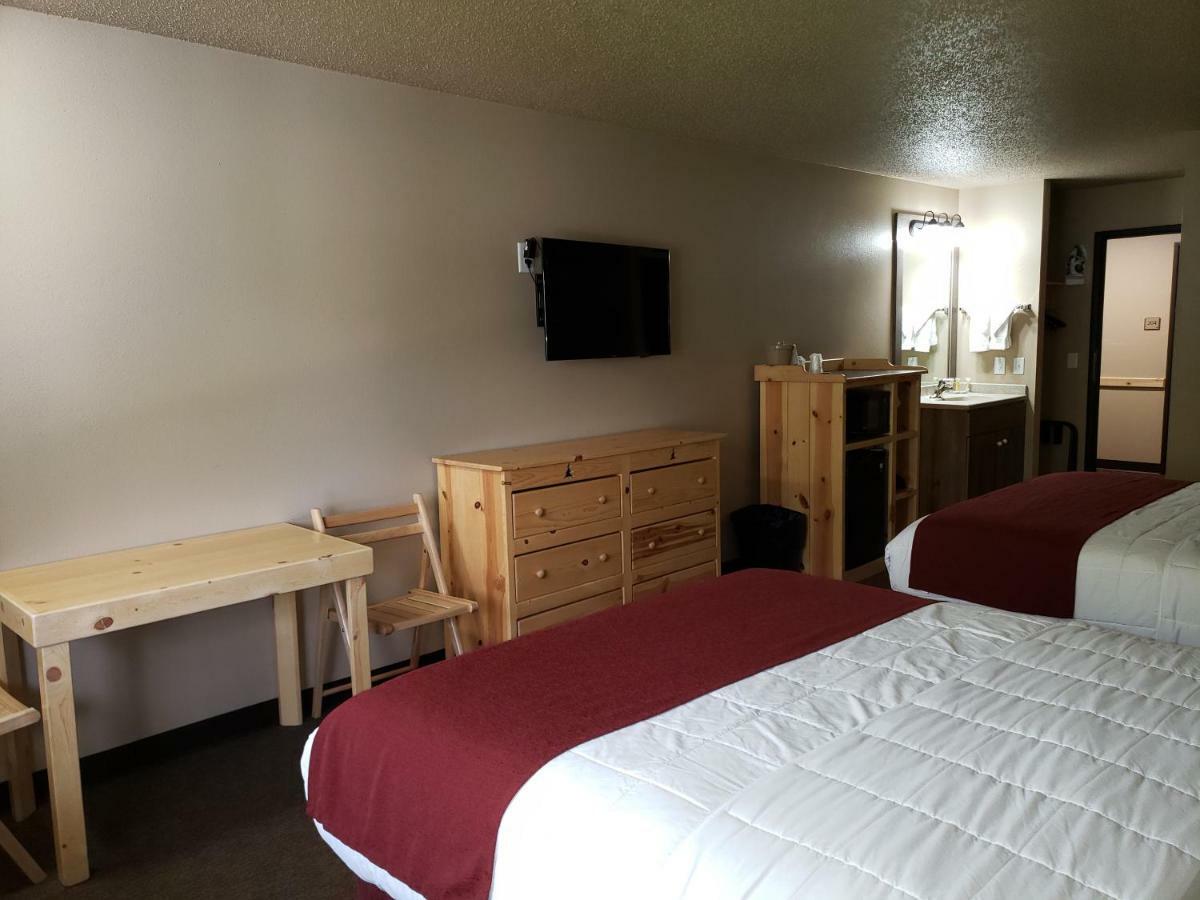 ויסקונסין דלס Woodside Dells Hotel & Suites מראה חיצוני תמונה