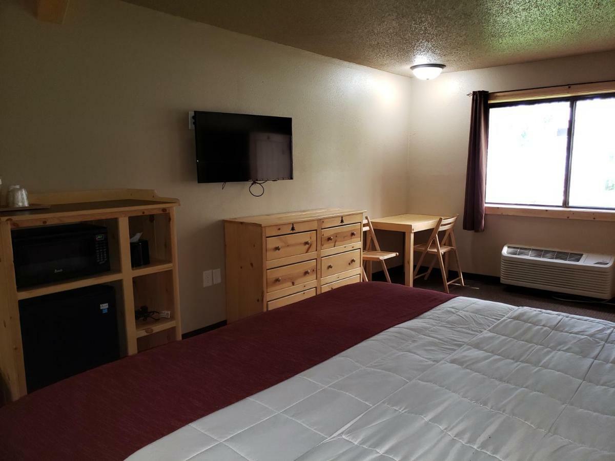 ויסקונסין דלס Woodside Dells Hotel & Suites מראה חיצוני תמונה
