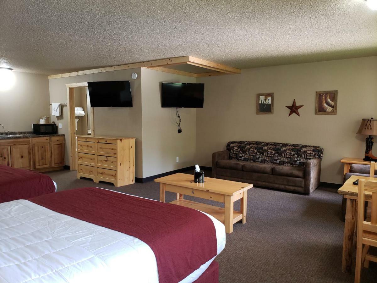 ויסקונסין דלס Woodside Dells Hotel & Suites מראה חיצוני תמונה