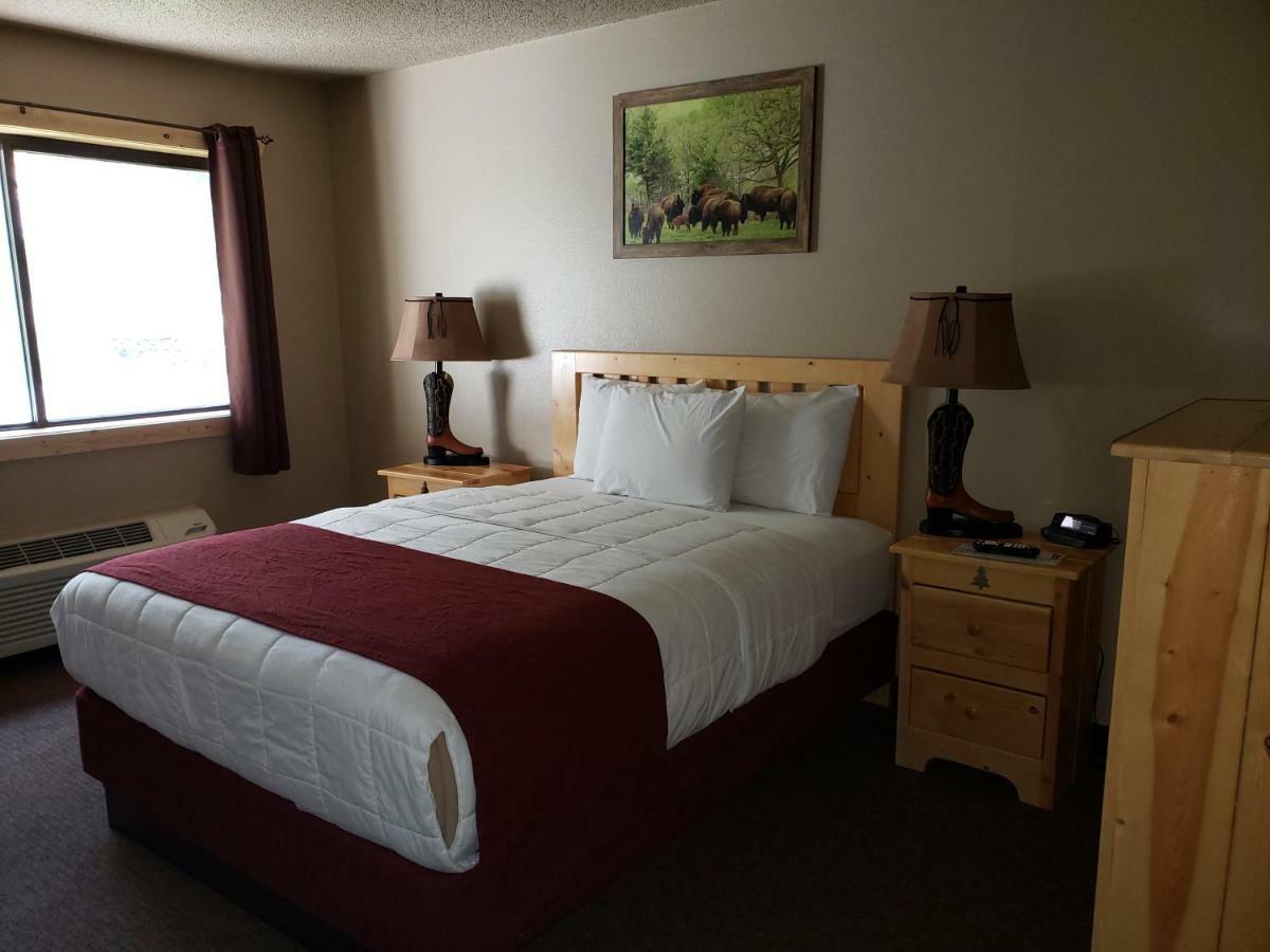 ויסקונסין דלס Woodside Dells Hotel & Suites מראה חיצוני תמונה