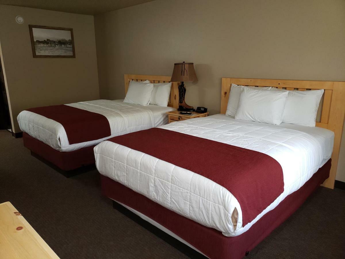 ויסקונסין דלס Woodside Dells Hotel & Suites מראה חיצוני תמונה